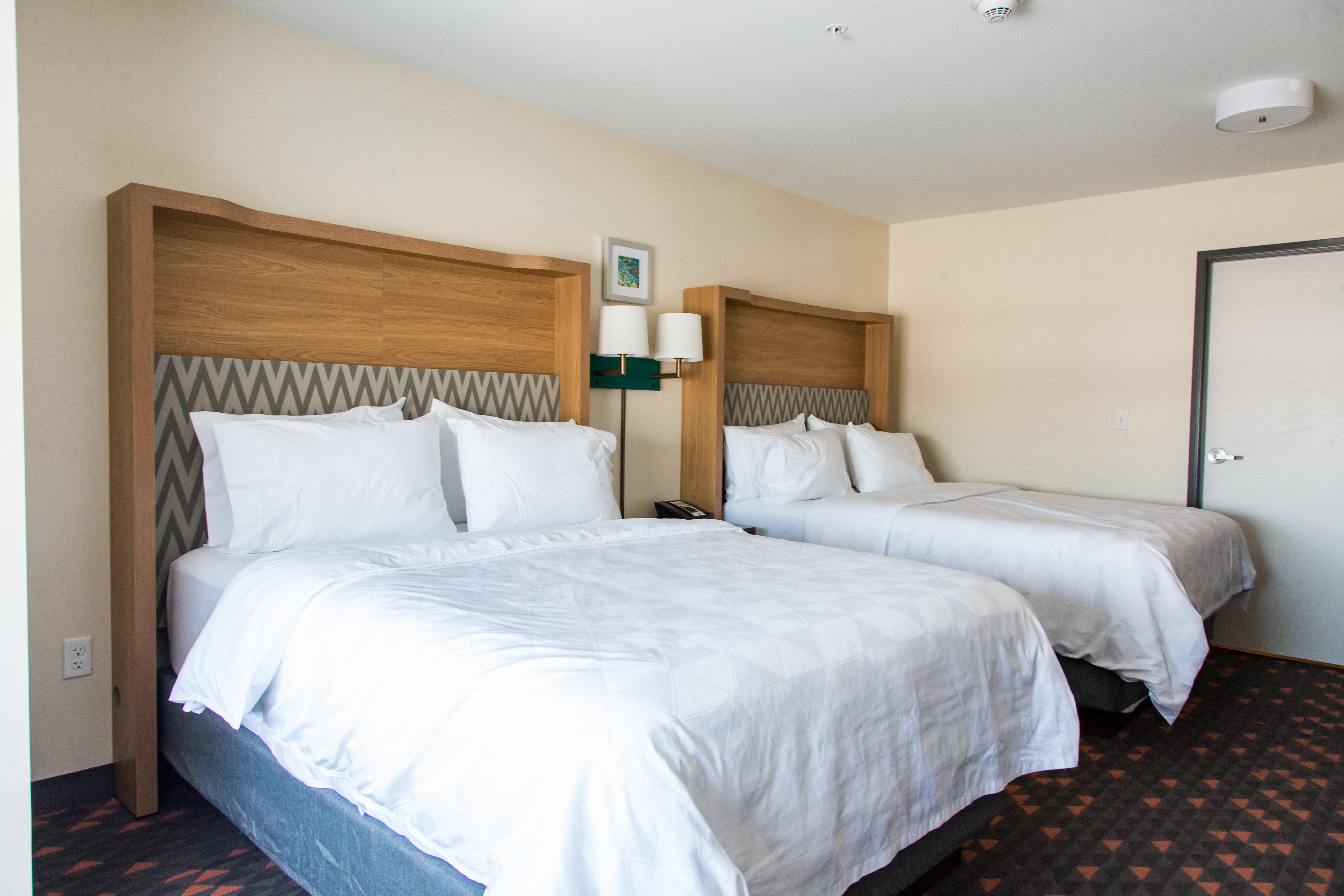 Holiday Inn Hotel & Suites - Mount Pleasant By Ihg מראה חיצוני תמונה